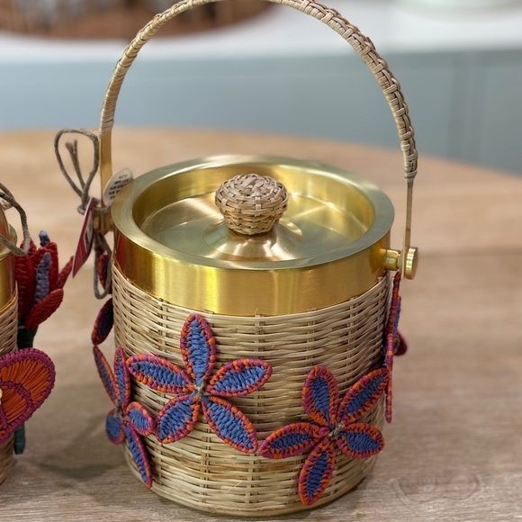 Anthropologie Abacaxi Ice Bucket and Cocktail Shaker, Set of 2, Sold Out Design - Picture 4 of 12